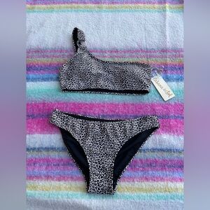 NWT Cabana‎ del sol cheetah leopard print swimsuit